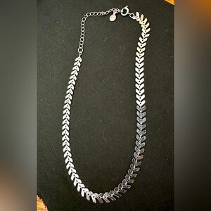 LOFT Elegant Arrow Necklace